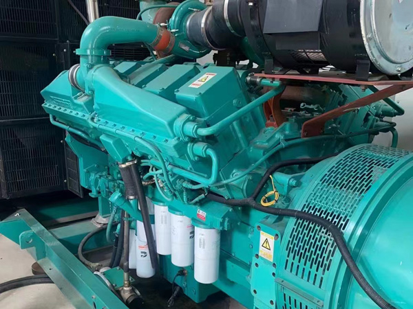 盘山更换100kW柴油发电机组机油时，需要注意哪些事项？