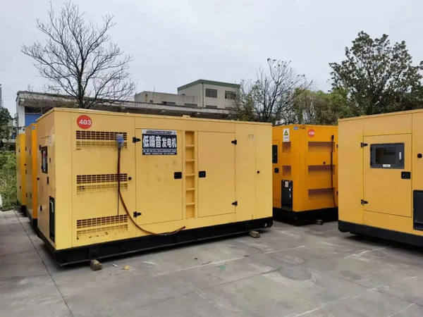 盘山如何检查柴油发电机的空气滤清器是否需要更换？